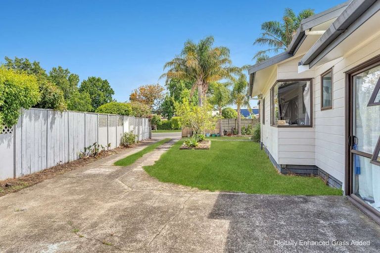 Photo of property in 14 Cholmondeley Crescent, Whitianga, 3510
