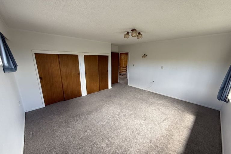 Photo of property in 1/17 Glenvar Road, Torbay, Auckland, 0630
