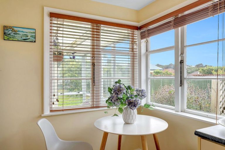 Photo of property in 37 Main Road, Titahi Bay, Porirua, 5022