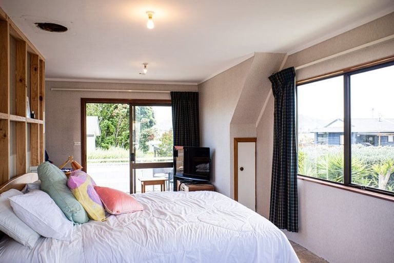 Photo of property in 12 Norfolk Place, Tairua, 3508