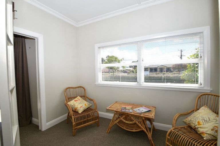 Photo of property in 105 Broadway, Carterton, 5713