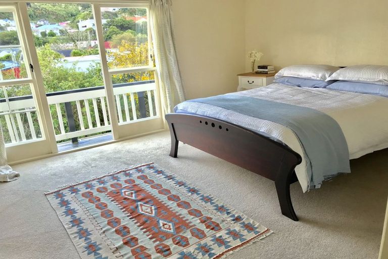 Photo of property in 16 Fernlea Avenue, Karori, Wellington, 6012