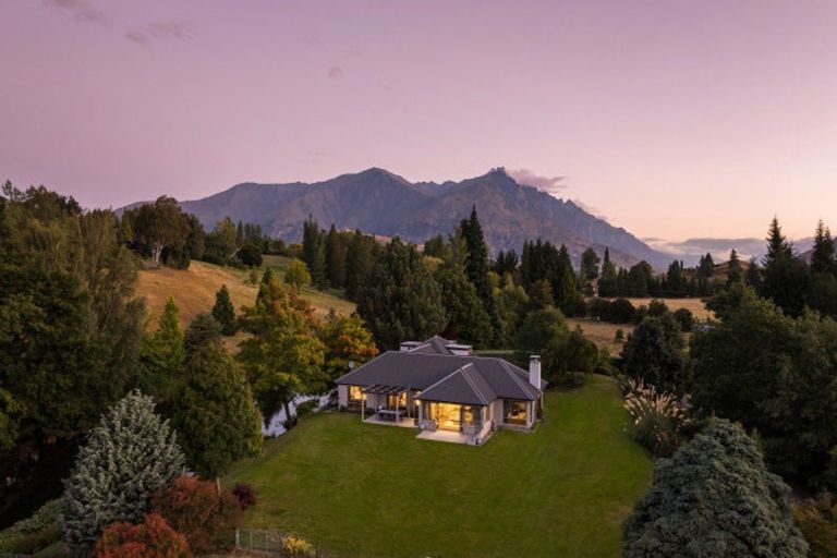 Photo of property in 49 Hunter Road, Speargrass Flat, Queenstown, 9371