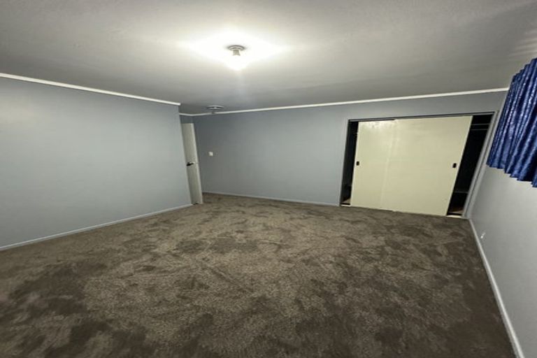 Photo of property in 4/13 Seabrook Avenue, New Lynn, Auckland, 0600