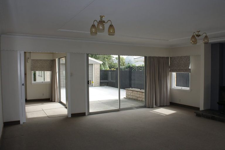 Photo of property in 9 Longmuir Street, Ilam, Christchurch, 8041