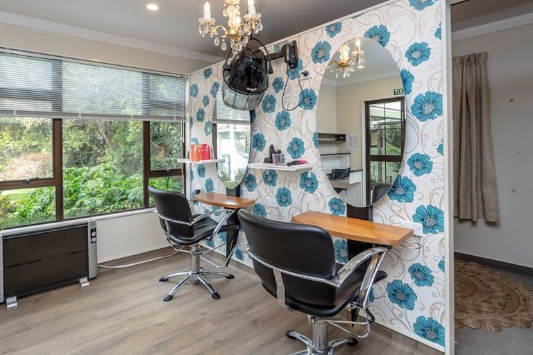 Photo of property in 153 West Street, Greytown, 5712