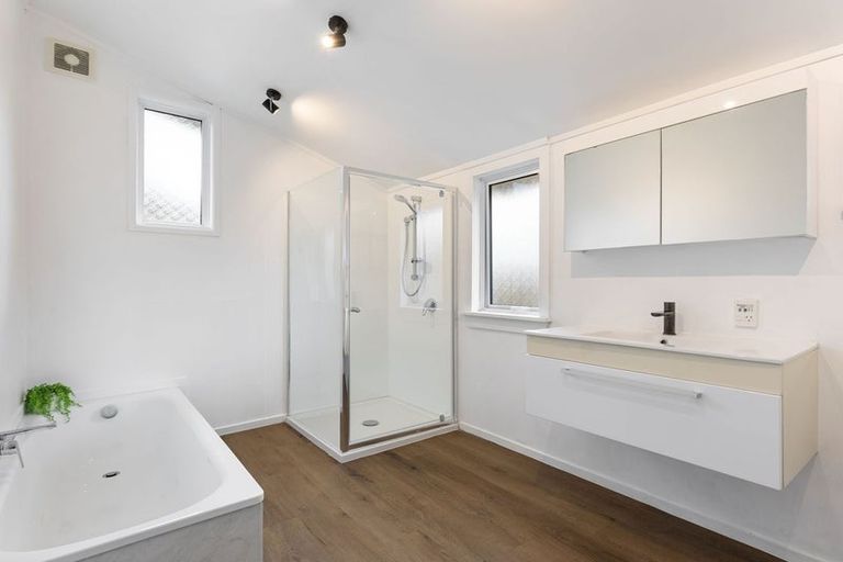 Photo of property in 41 Roy Street, Palmerston North, 4410