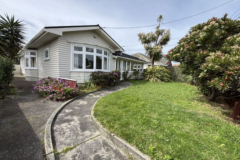 Photo of property in 38 Kauri Street, Miramar, Wellington, 6022