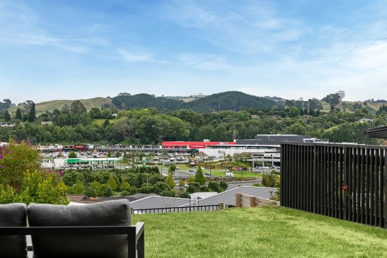 Photo of property in 27 Hastings Road, Pyes Pa, Tauranga, 3112