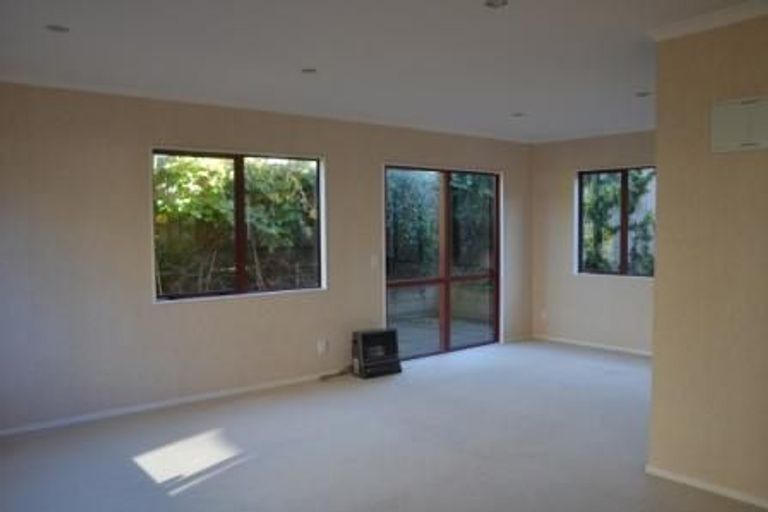 Photo of property in 12d Frankmoore Avenue, Johnsonville, Wellington, 6037