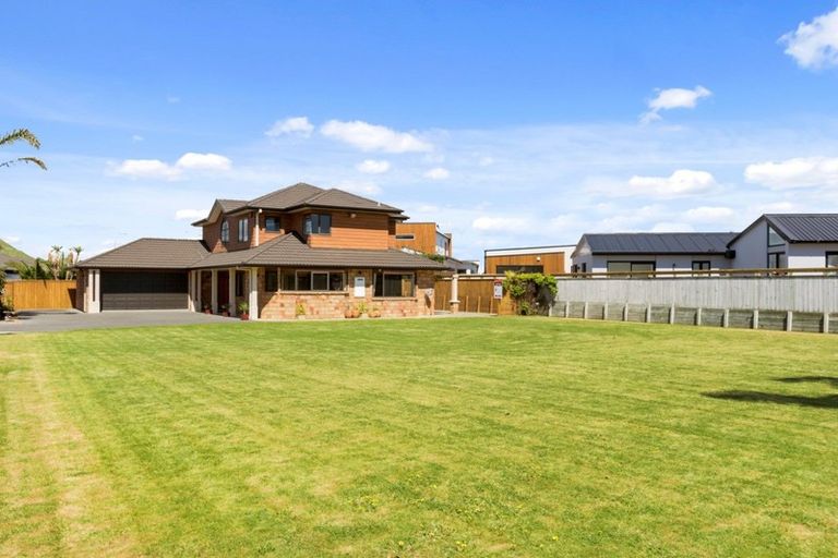 Photo of property in 36 Aranui Drive, Papamoa Beach, Papamoa, 3118