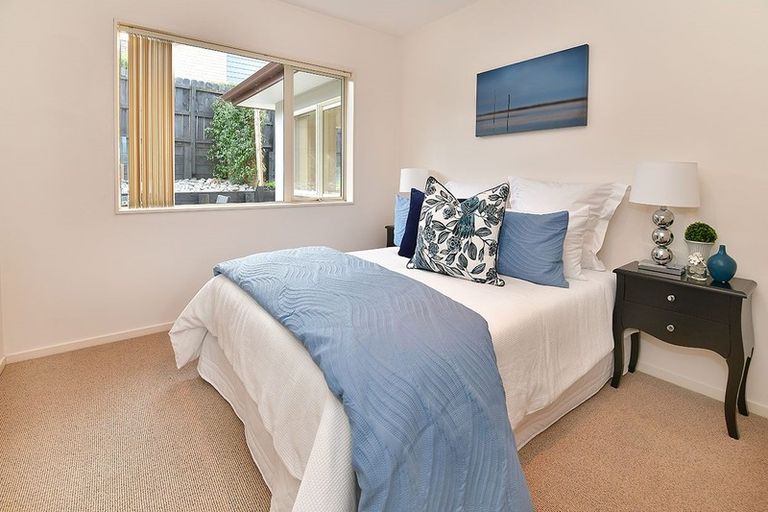 Photo of property in 9 Blue Heron Rise, Stanmore Bay, Whangaparaoa, 0932