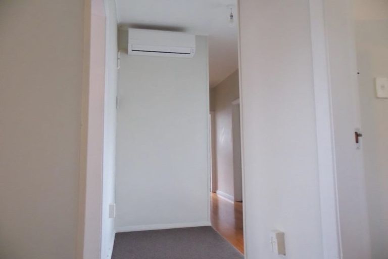 Photo of property in 8 Seton Street, Riccarton, Christchurch, 8011