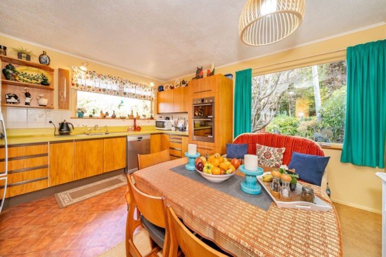 Photo of property in 10 Avro Road, Blue Mountains, Upper Hutt, 5371