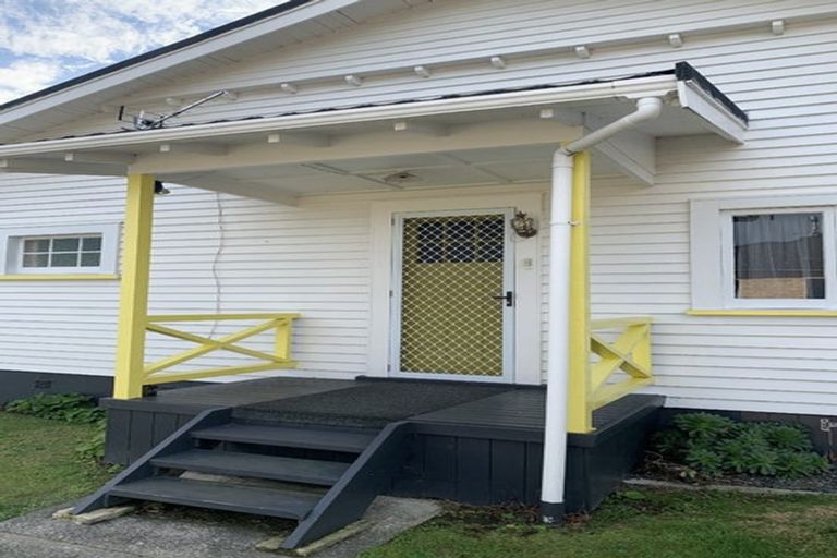 Photo of property in 24 Farmer Street, Te Aroha, 3320