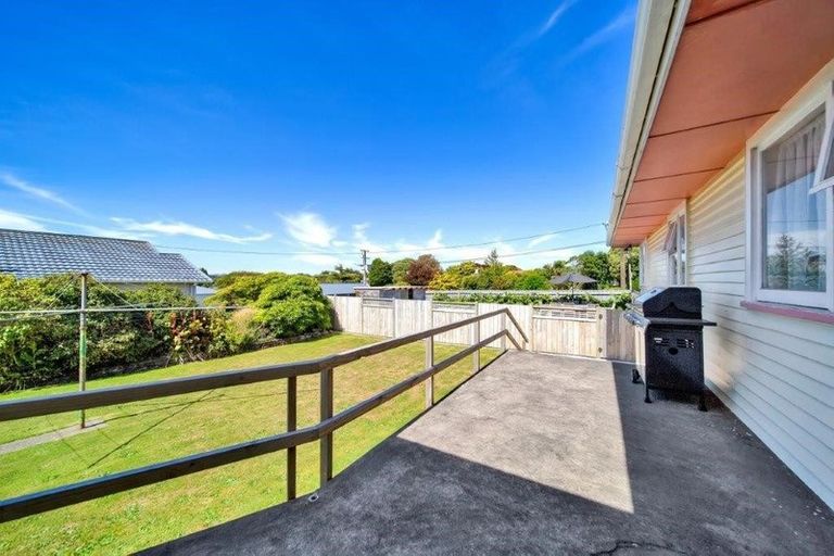 Photo of property in 2 Glasgow Street, Hawera, 4610