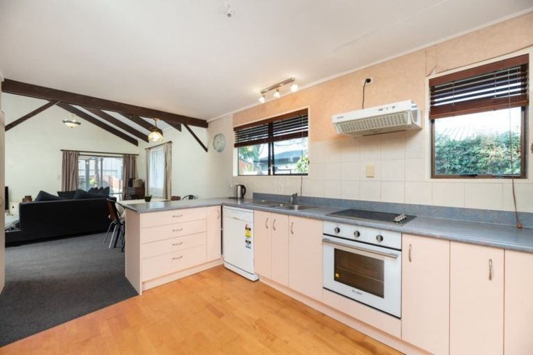 Photo of property in 75 Dickson Road, Papamoa Beach, Papamoa, 3118