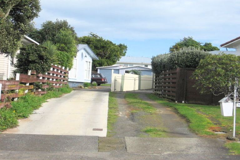 Photo of property in 10 Capella Place, Manurewa, Auckland, 2102