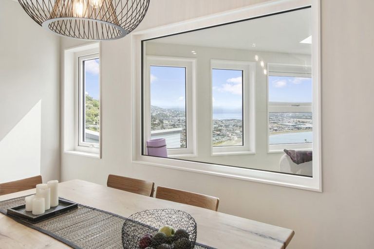 Photo of property in 53 View Road, Houghton Bay, Wellington, 6023