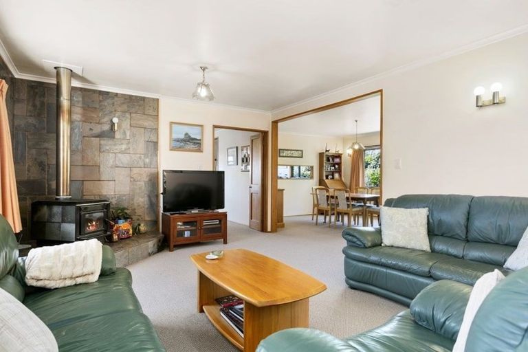 Photo of property in 20 Golders Place, Richmond Heights, Taupo, 3330