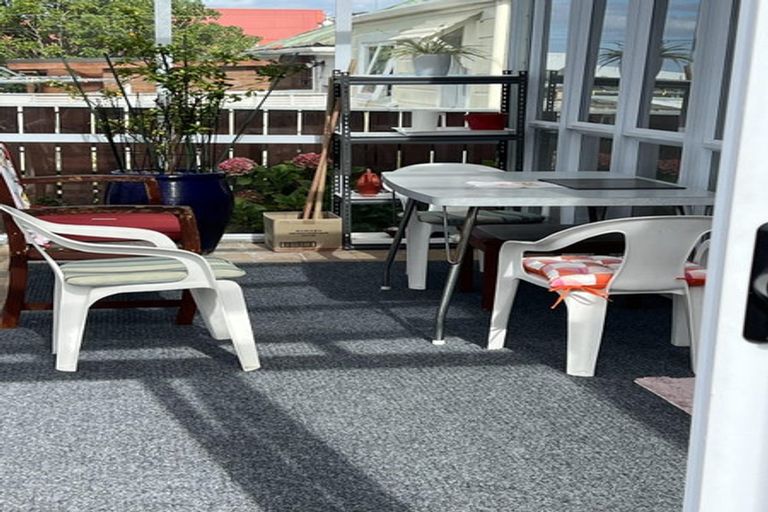 Photo of property in 7 Naughton Terrace, Kilbirnie, Wellington, 6022