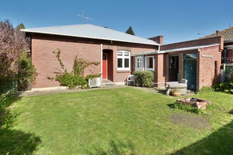 Photo of property in 1 Crown Street, North East Valley, Dunedin, 9010