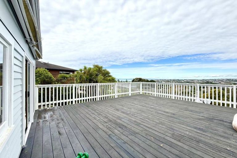Photo of property in 96 Carlisle Road, Browns Bay, Auckland, 0632