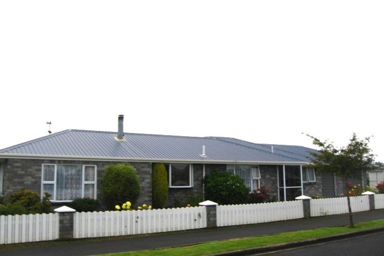 Photo of property in 27 Silverstream Drive, Mosgiel, 9024