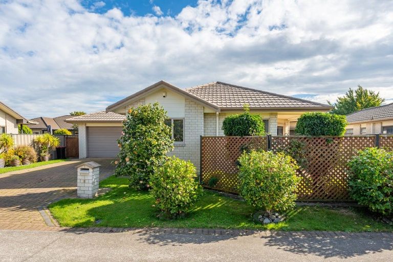 Photo of property in 6 Blythfield Place, Taradale, Napier, 4112