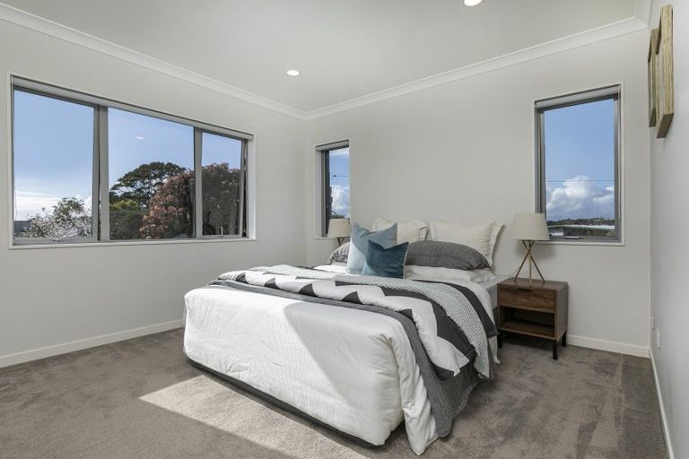 Photo of property in 5 Sunrise Avenue, Murrays Bay, Auckland, 0630