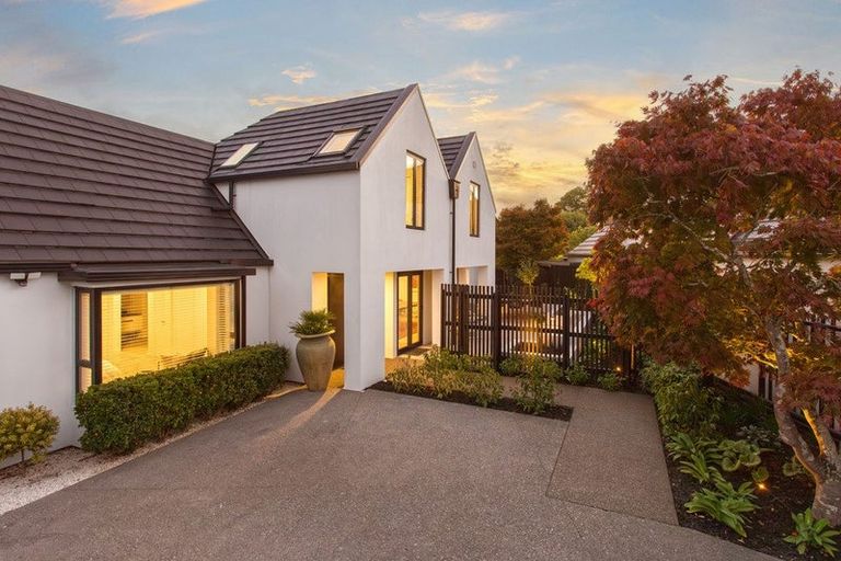 Photo of property in 2a Wairarapa Terrace, Merivale, Christchurch, 8014
