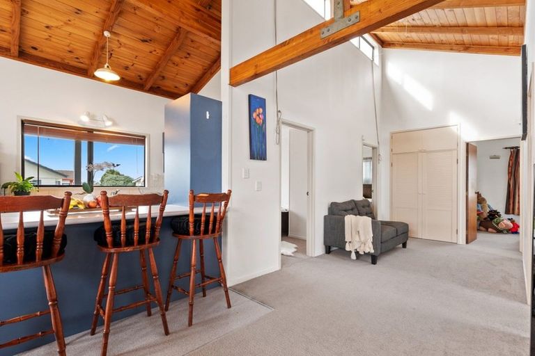 Photo of property in 20 Anglers Way, Wattle Downs, Auckland, 2102