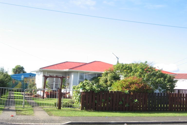 Photo of property in 23 Mcdivitt Street, Manurewa, Auckland, 2102