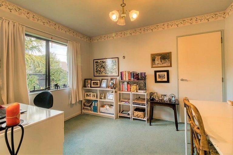 Photo of property in 2/1004 Waipuna Street, Mahora, Hastings, 4120