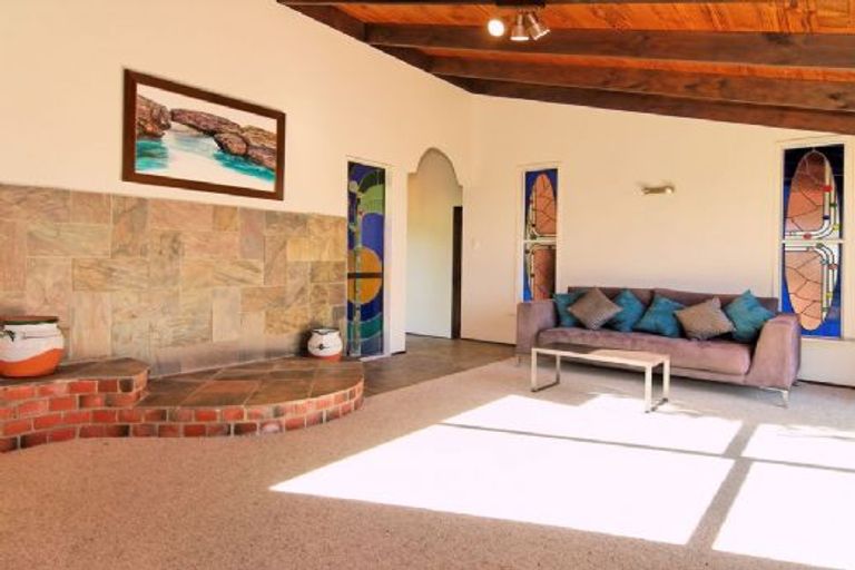 Photo of property in 10 Goudie Road, Helensville, 0875