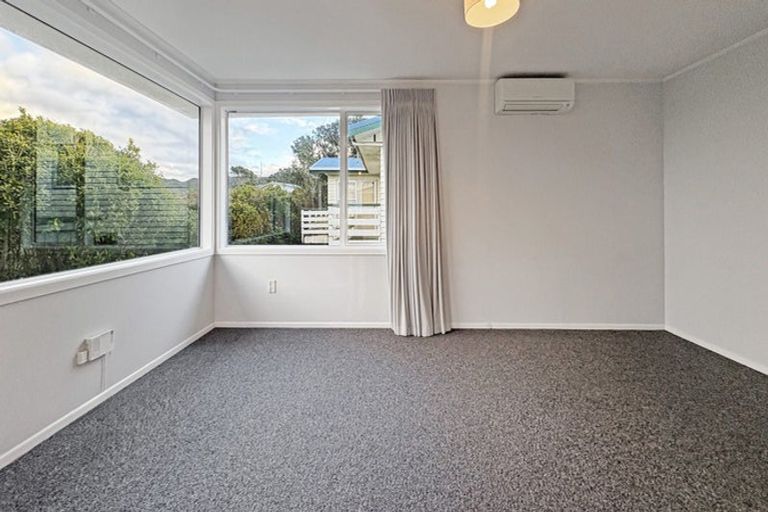 Photo of property in 29 Branscombe Street, Johnsonville, Wellington, 6037