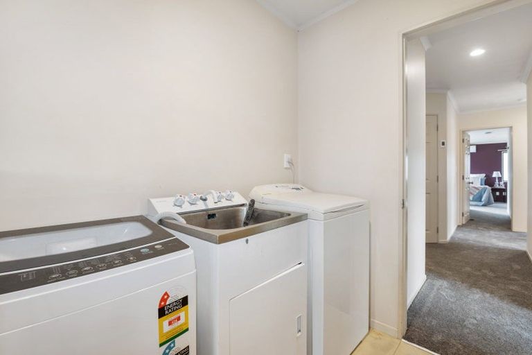 Photo of property in 7 Bullmore Place, Pukehangi, Rotorua, 3015