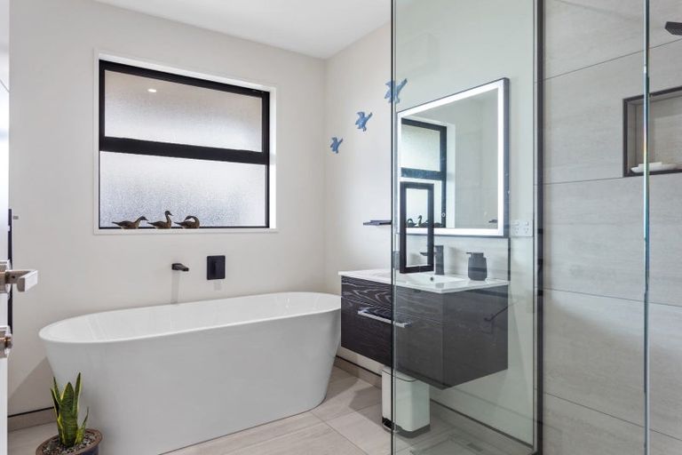 Photo of property in 17 Goldie Drive, Rangiora, 7400