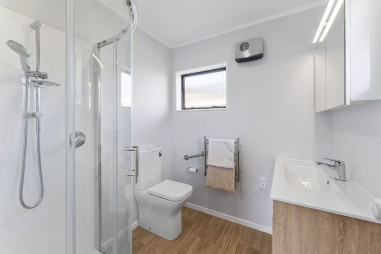 Photo of property in 274 Te Moana Road, Waikanae, 5036