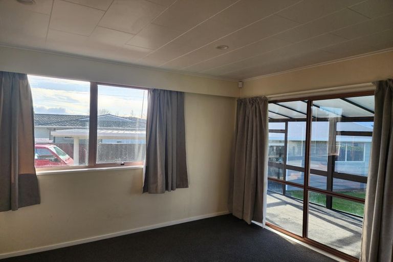 Photo of property in 39 James Cook Street, Havelock North, 4130