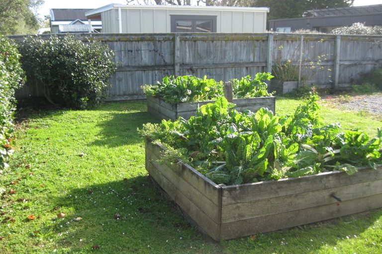 Photo of property in 14 Humphries Street, Greytown, 5712