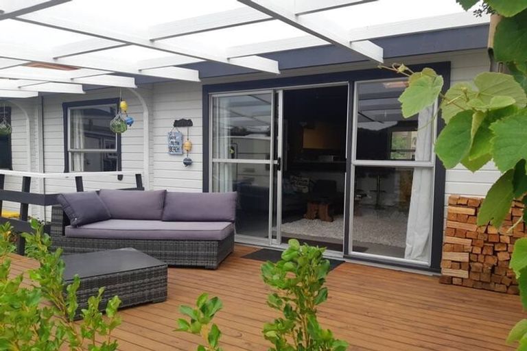 Photo of property in 17 Howe Street, New Brighton, Christchurch, 8083