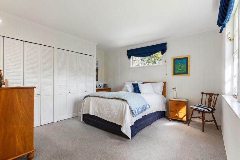 Photo of property in 4 Freemans Way, Pinehaven, Upper Hutt, 5019