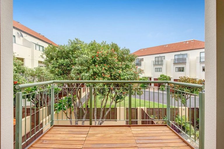 Photo of property in 42 Waterside Crescent, Gulf Harbour, Whangaparaoa, 0930