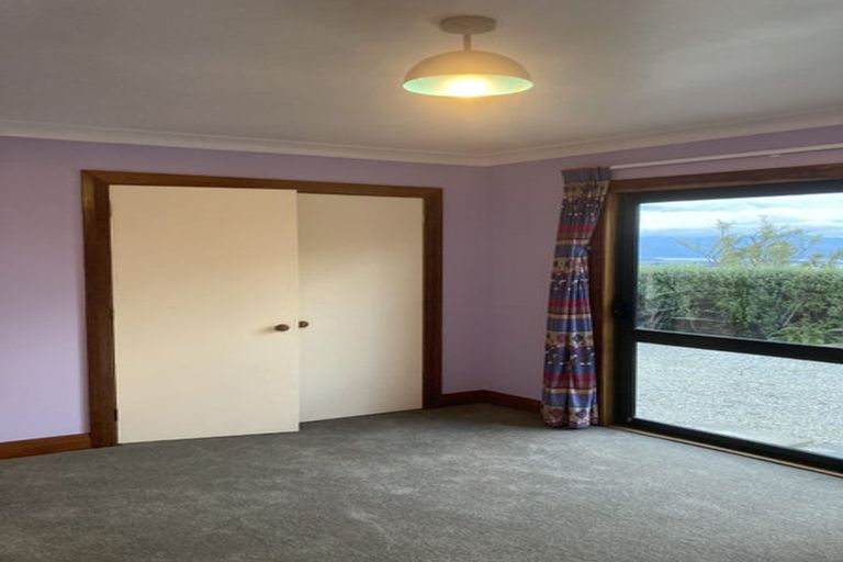 Photo of property in 41 Ashton Fitchett Drive, Brooklyn, Wellington, 6021