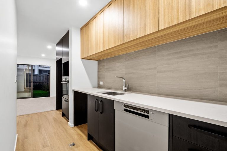 Photo of property in 2/17 Bunyan Street, Waltham, Christchurch, 8023