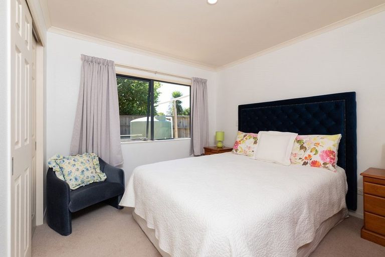 Photo of property in 11 Oakridge Drive, Kerikeri, 0230