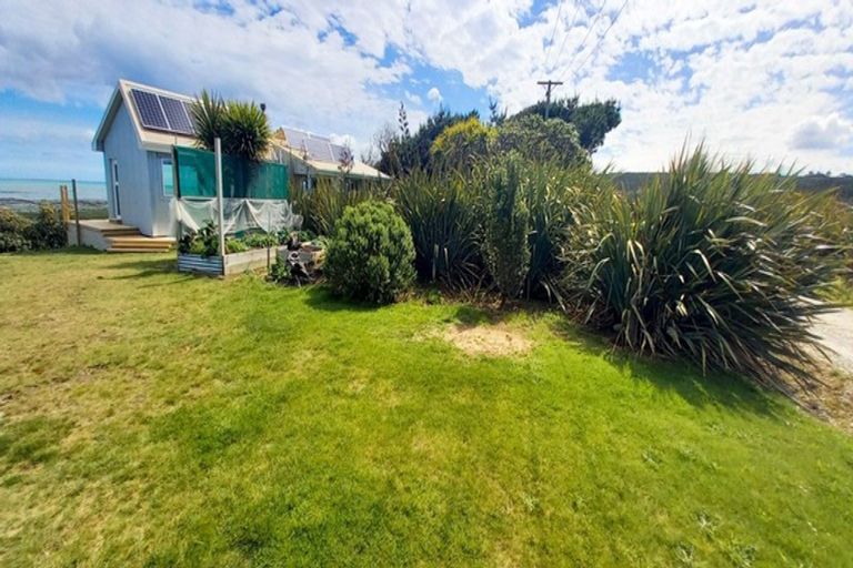 Photo of property in 41 Bluecliffs Beach Road, Papatotara, Tuatapere, 9691