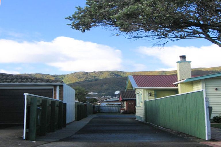 Photo of property in 2/14 Cressy Street, Waterloo, Lower Hutt, 5011