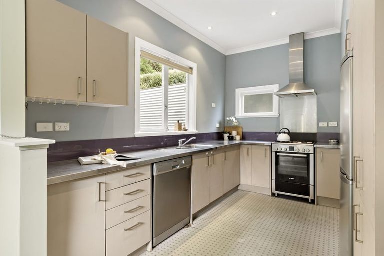 Photo of property in 74 Para Street, Miramar, Wellington, 6022